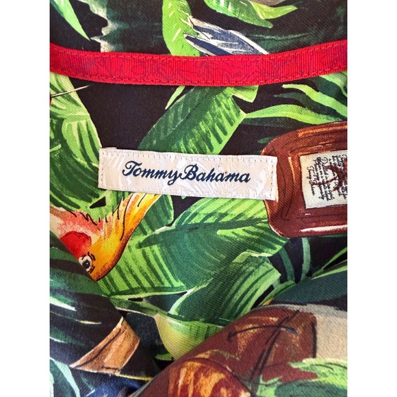 VTG Tommy Bahama S 100% Silk Camp Shirt Christmas Parrot Cocktail Print Hawaiian - Picture 12 of 14